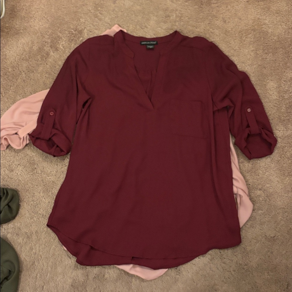 AMERICAN DREAM Bundle (3) Roll Sleeve Tops, size M - Picture 4 of 9